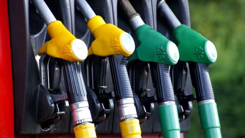 3 Ways to Save Money at the Gas Pumps